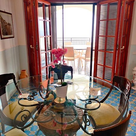 Апартаменты Casa La Scogliera Праяно Экстерьер фото